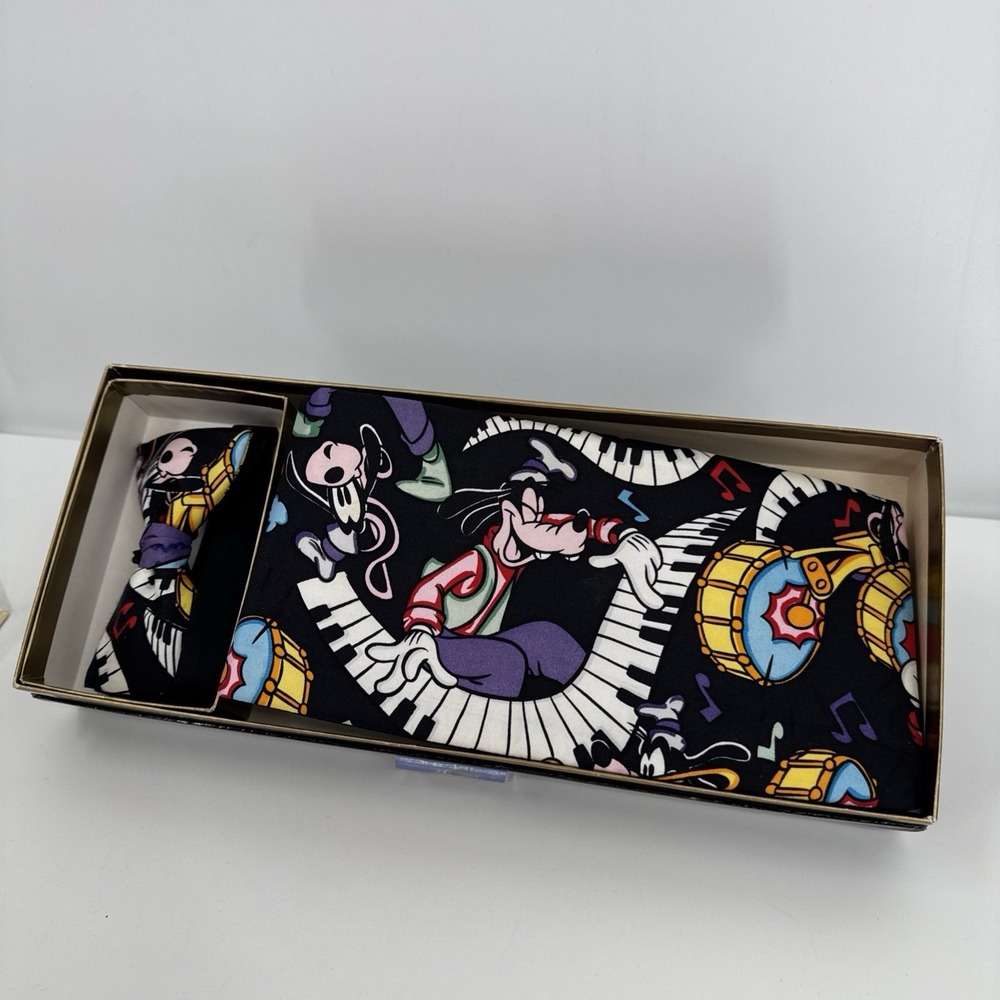 Goofy One-Man Band Tuxedo Cummerbund and Bowtie Set Pure Silk Disney Vintage USA - Picture 11 of 13